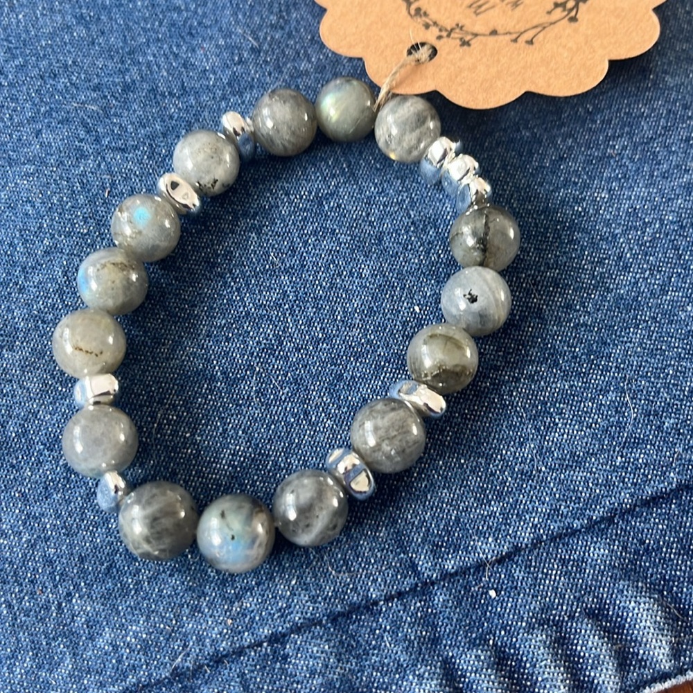 labradorite and silver bead stretch bracelet